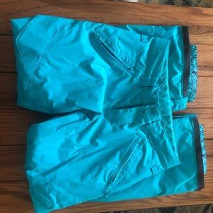 DC snowboard pants